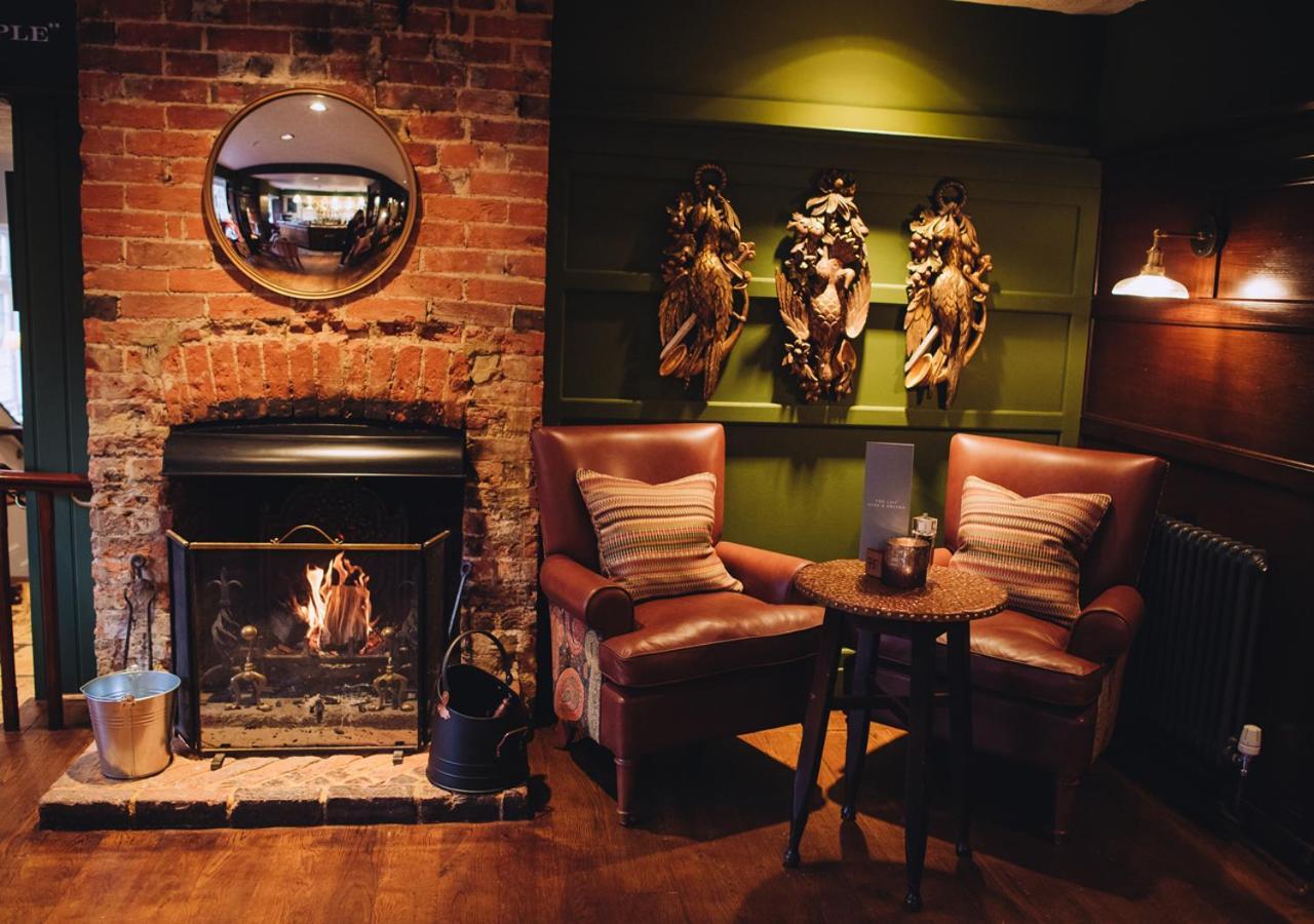 The Drummond At Albury Guildford Exteriér fotografie