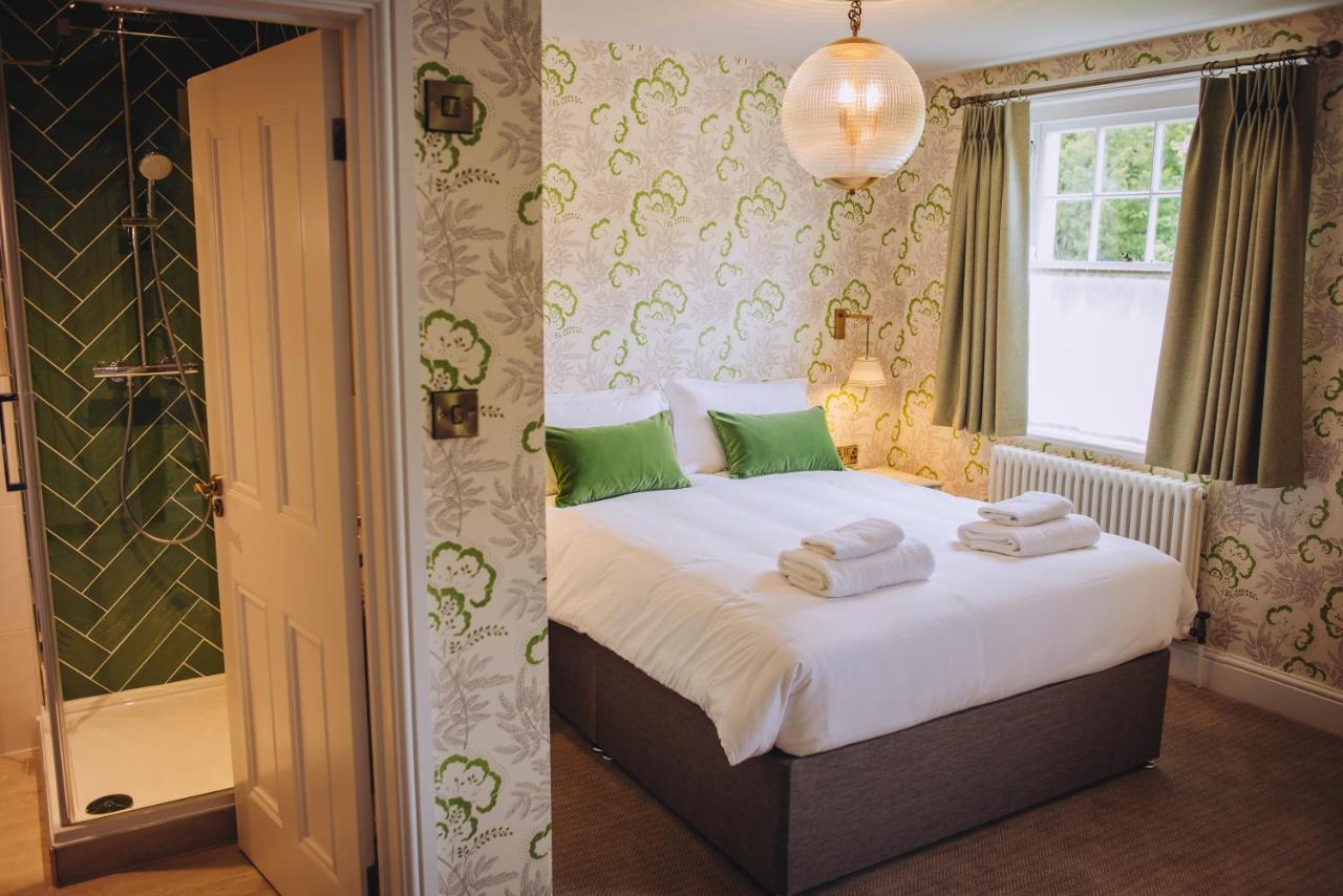 The Drummond At Albury Guildford Exteriér fotografie