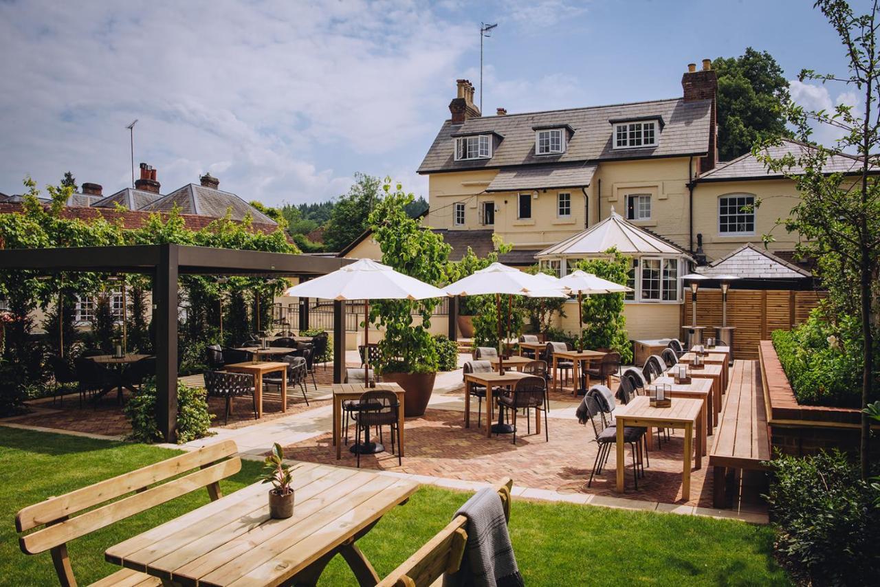 The Drummond At Albury Guildford Exteriér fotografie