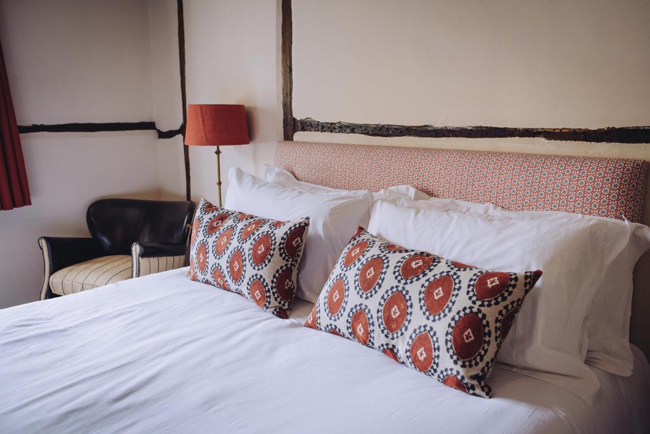 The Drummond At Albury Guildford Exteriér fotografie