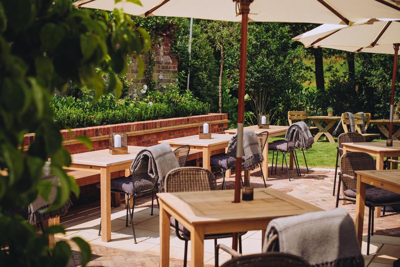 The Drummond At Albury Guildford Exteriér fotografie